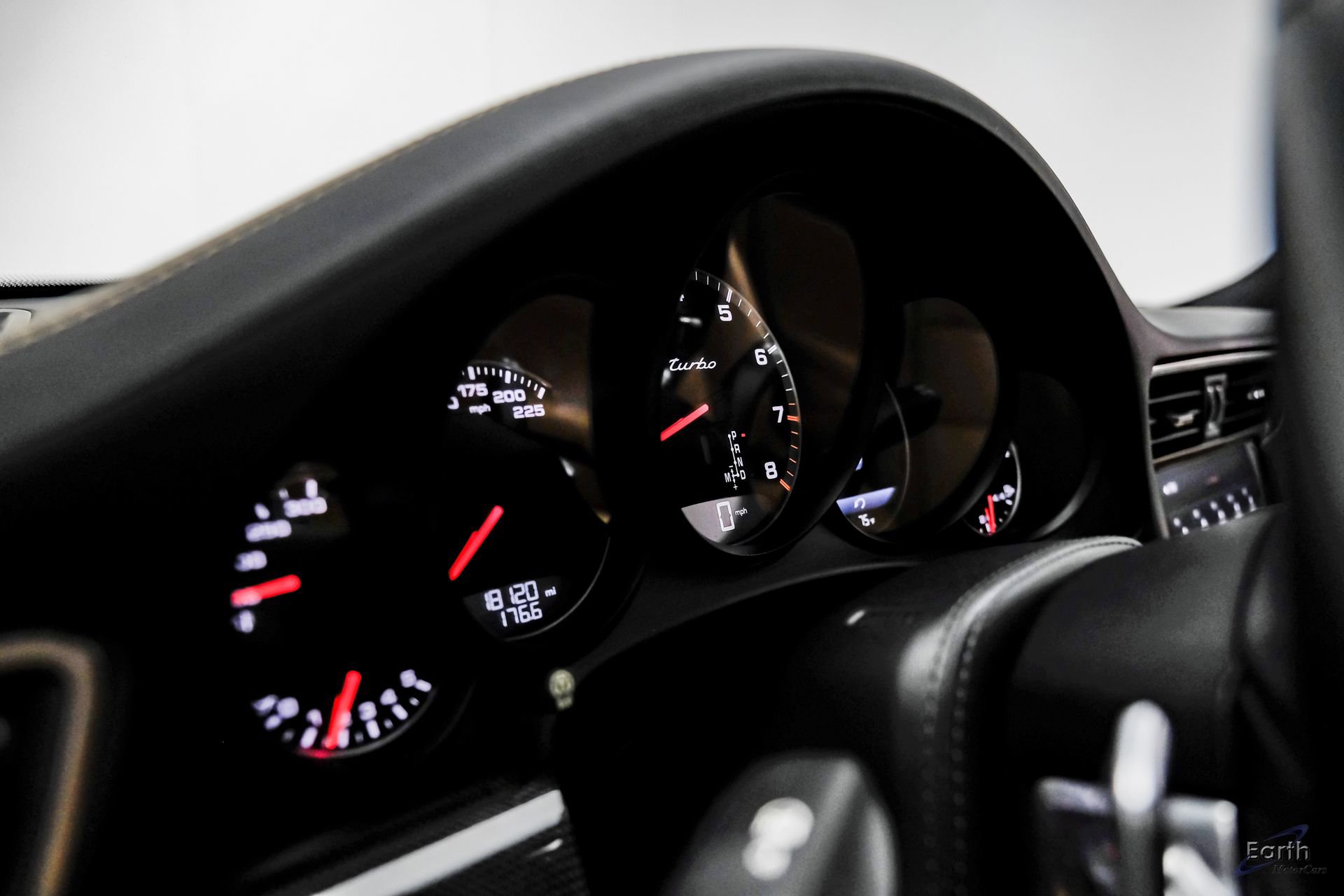 Used 2017 Porsche 911 Turbo image 32