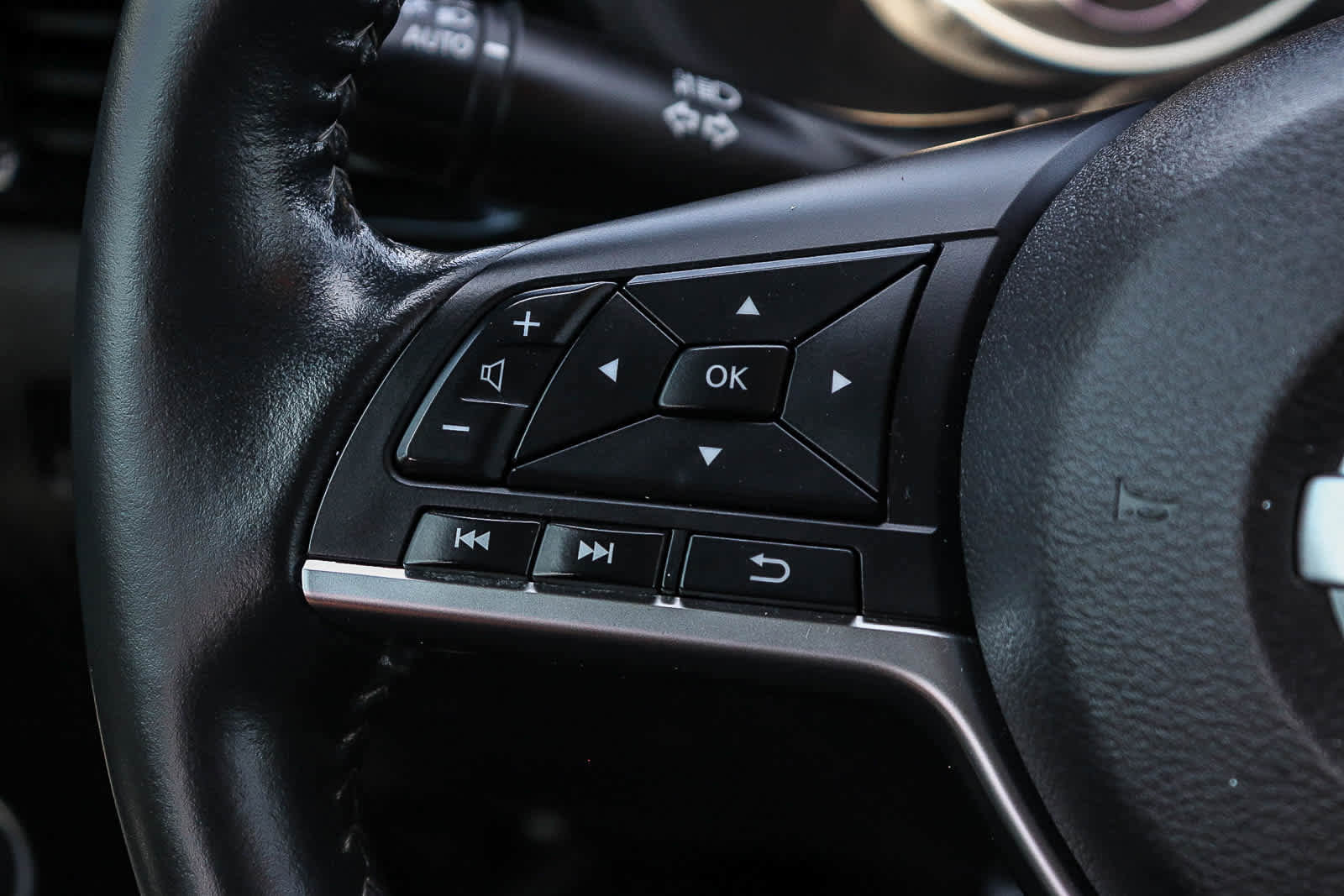 Used 2023 Nissan Sentra SV w/ All-Weather Package FWD image 18