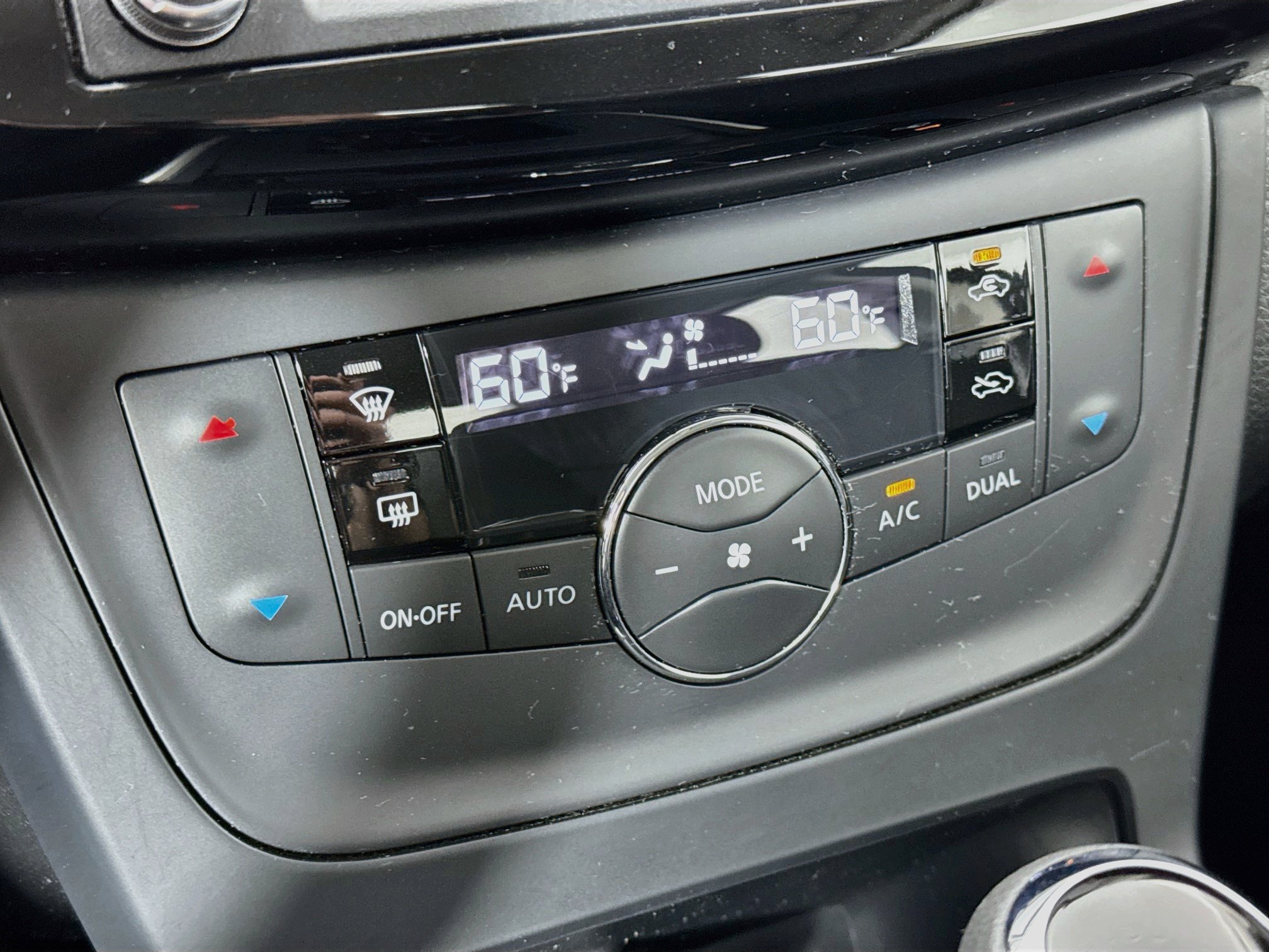 Used 2019 Nissan Sentra SV FWD image 15