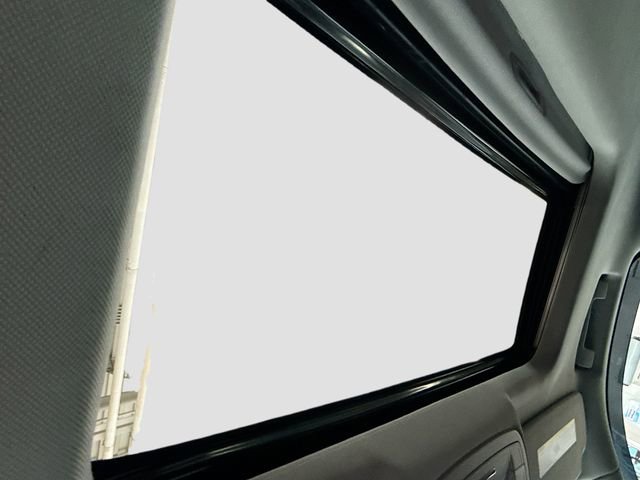 Used 2020 GMC Yukon Denali w/ Denali Premium Package AWD/4WD image 24