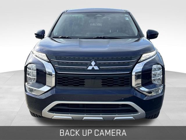 Used 2023 Mitsubishi Outlander SE video 2