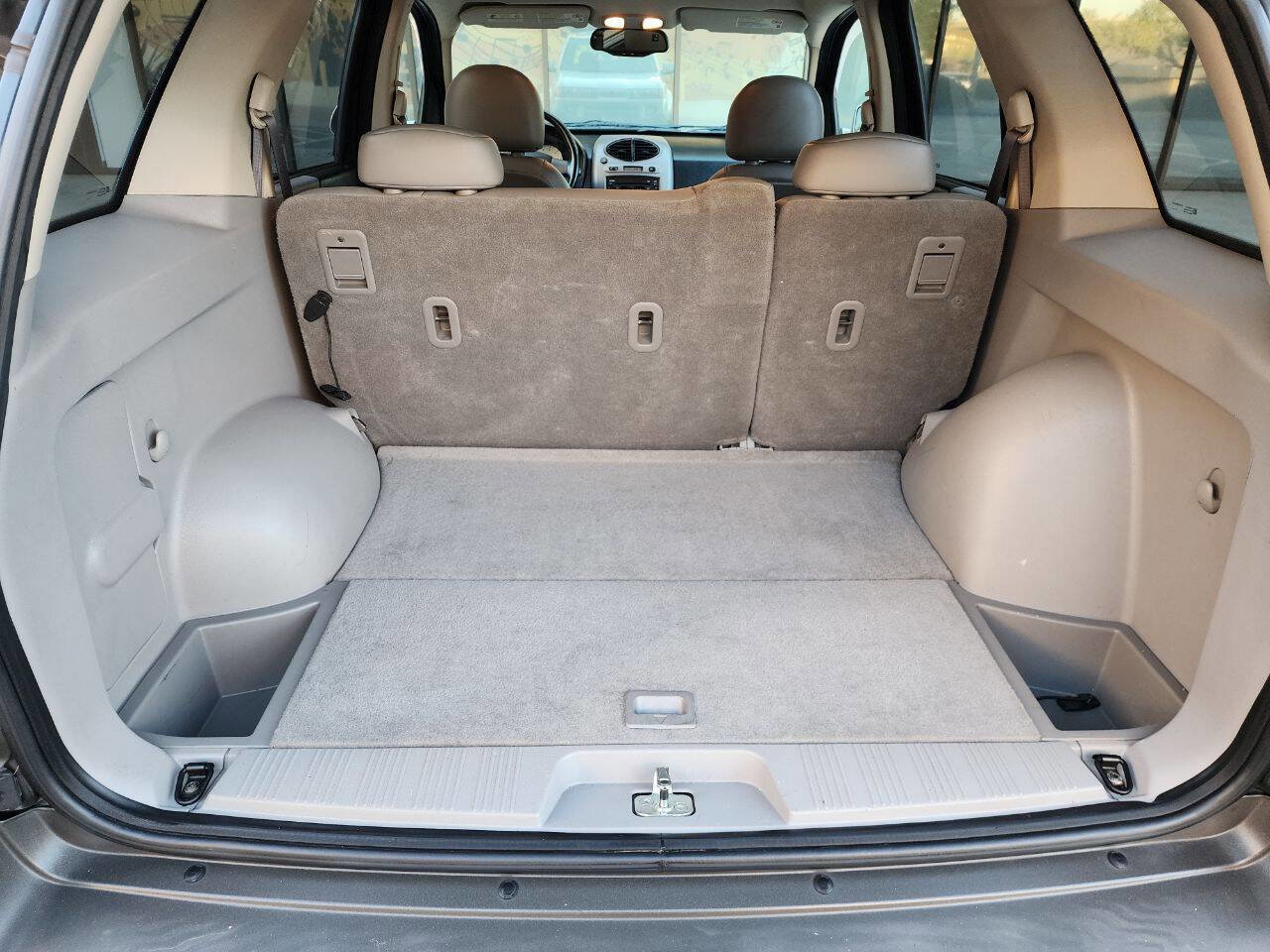 Used 2005 Saturn Vue AWD V6 w/ Comfort Pkg image 27