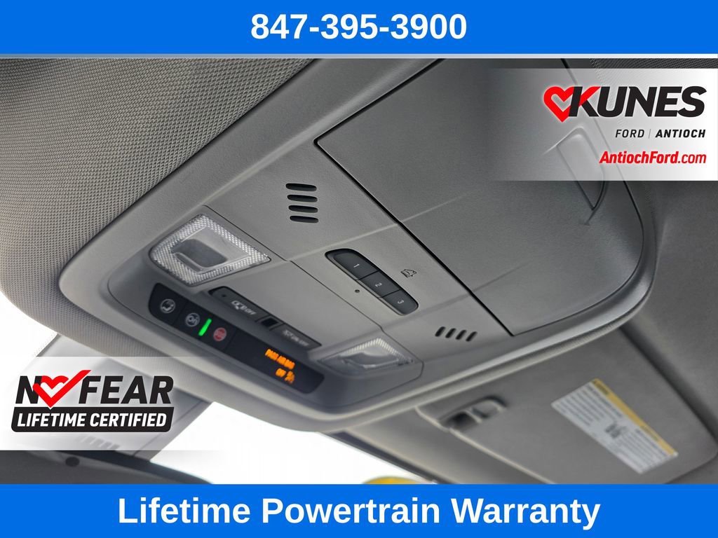 Used 2023 GMC Acadia SLT image 57