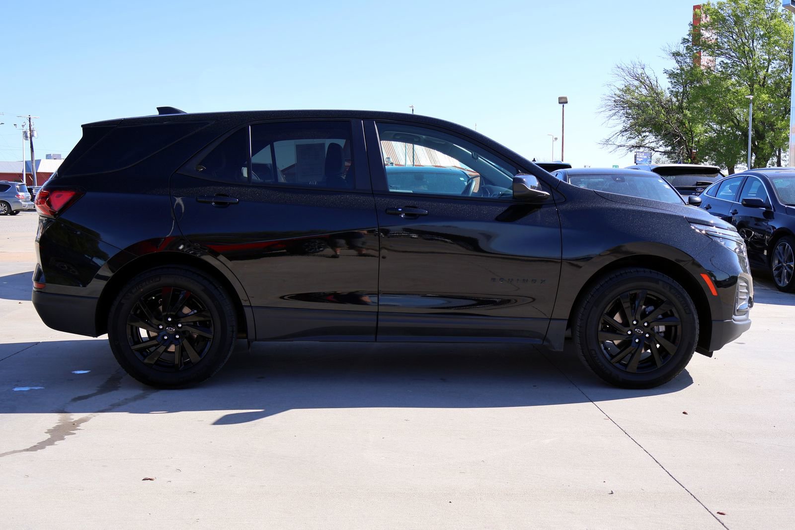 Used 2024 Chevrolet Equinox LS w/ LS Convenience Package FWD image 5