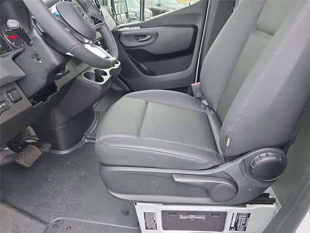 New 2026 Mercedes-Benz Sprinter 4500 image 18