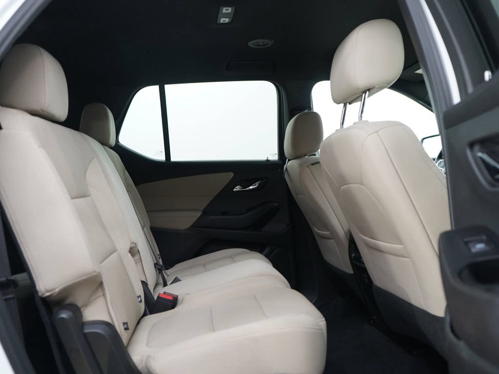 Used 2023 Chevrolet Traverse LS AWD/4WD image 14