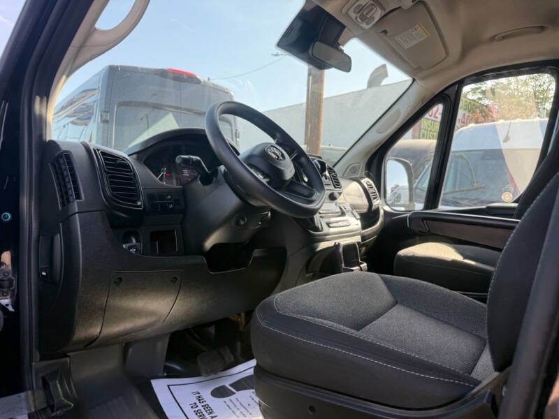 Used 2023 RAM ProMaster 2500 FWD image 14