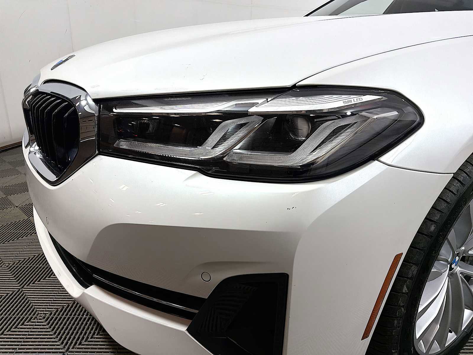 Certified 2023 BMW 530i xDrive w/ Premium Package image 27