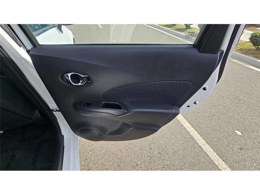 Used 2017 Nissan Versa Note SV image 27