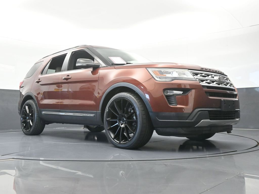 Used 2018 Ford Explorer XLT w/ Equipment Group 202A FWD image 60