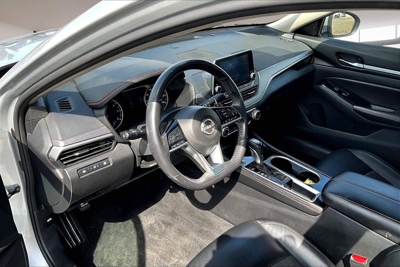 Used 2024 Nissan Altima 2.5 SR image 17