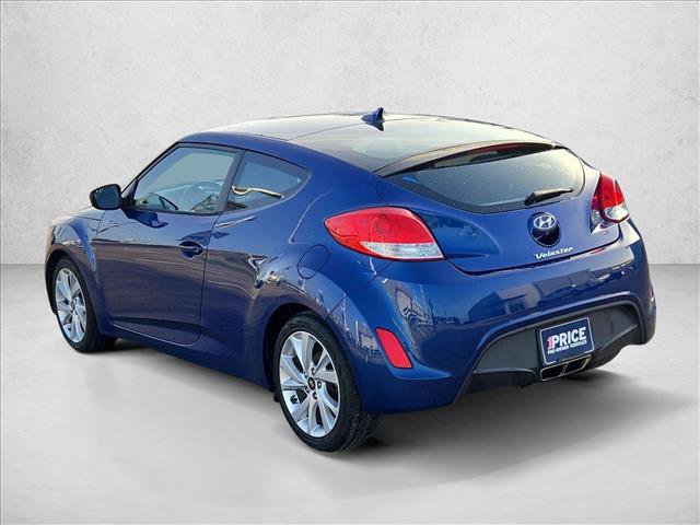Used 2016 Hyundai Veloster FWD image 7