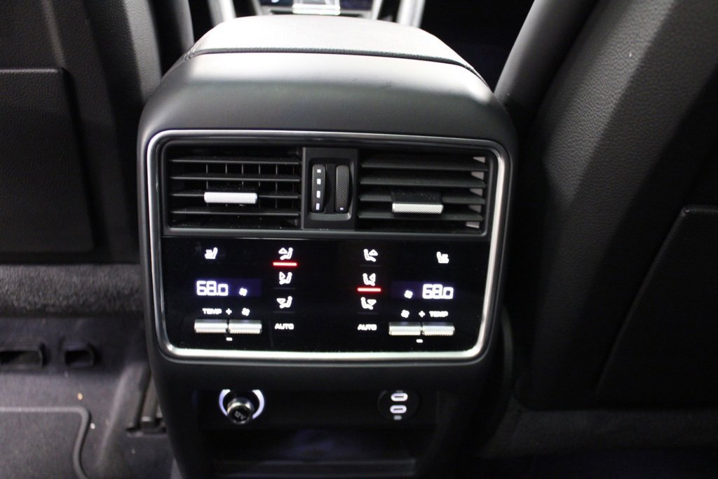 Certified 2020 Porsche Cayenne image 30