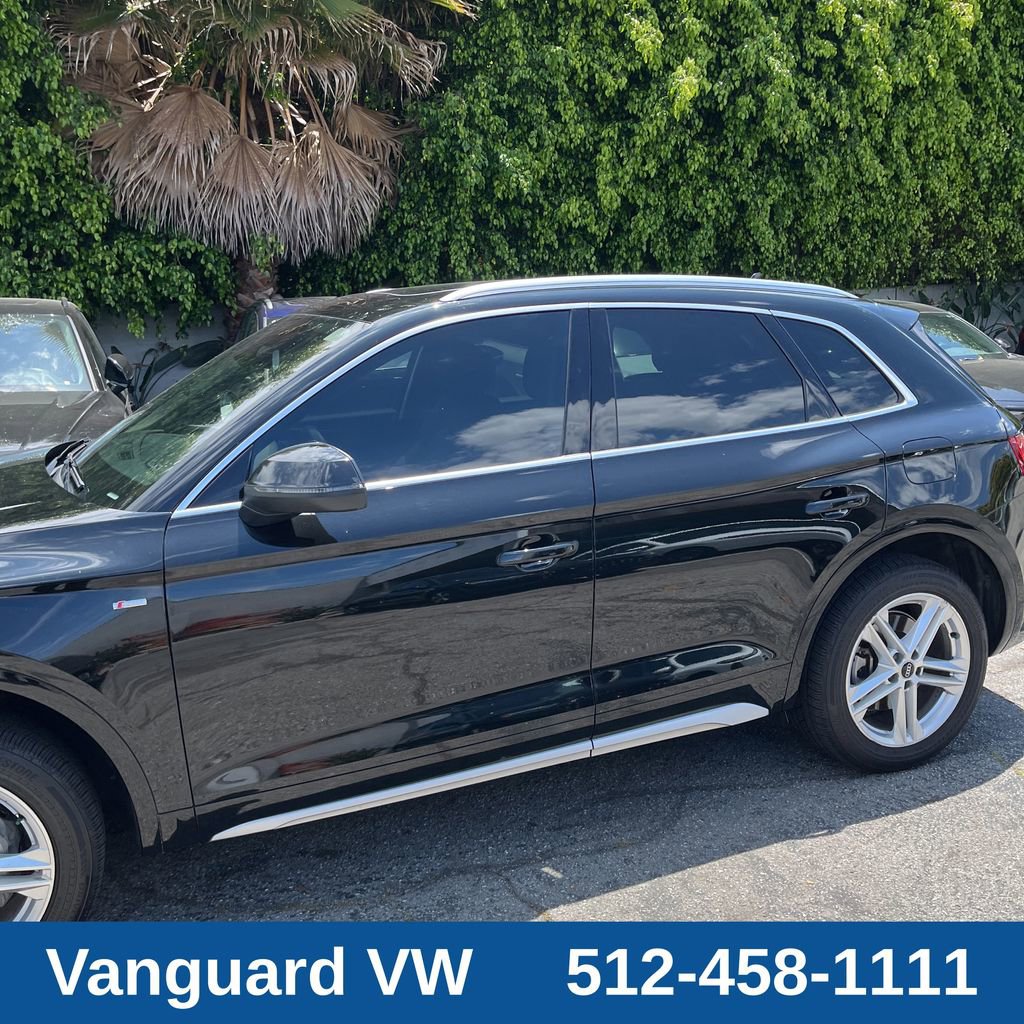 Used 2022 Audi Q5 e Premium w/ Convenience Package AWD/4WD image 4