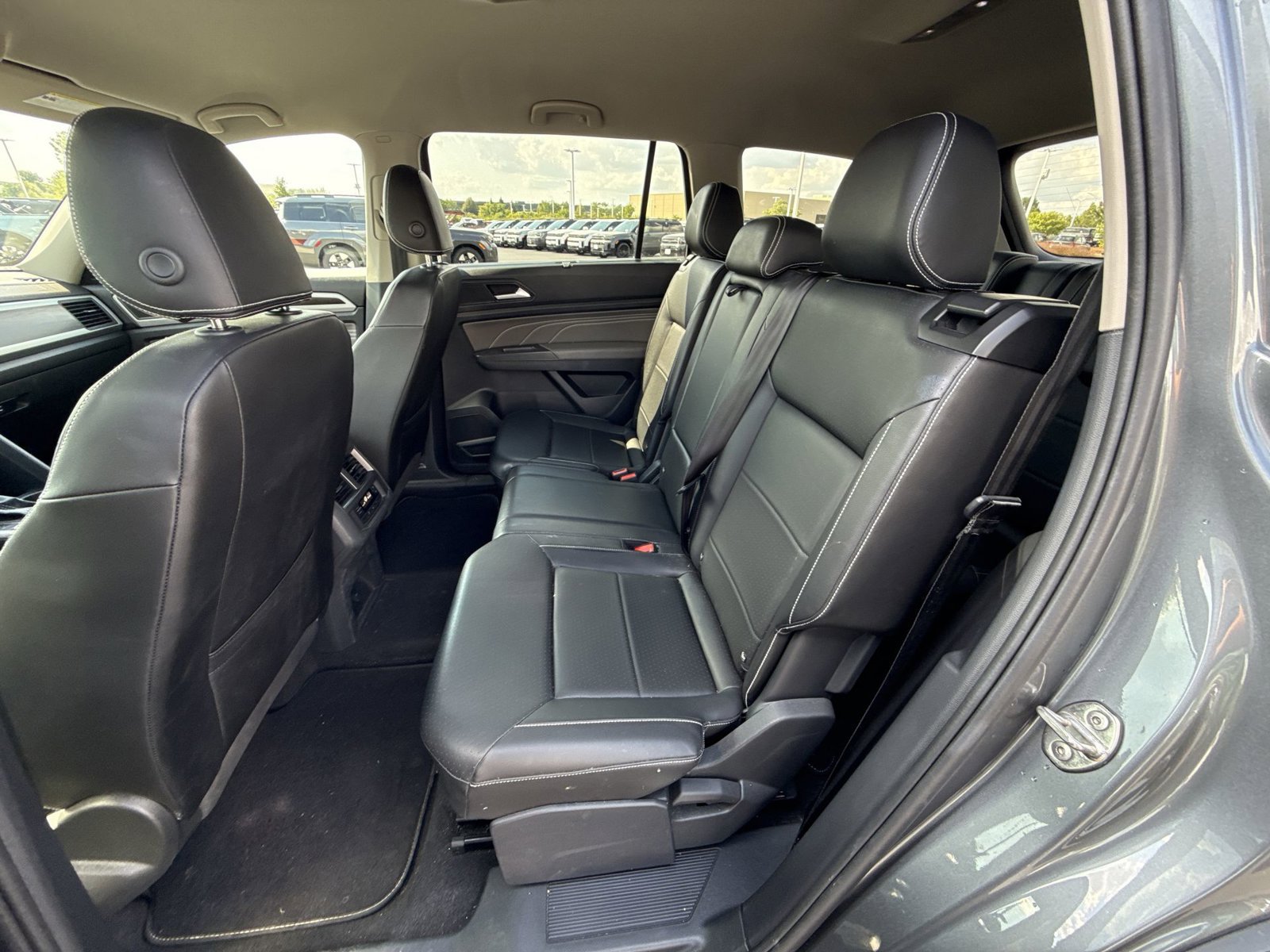 Used 2023 Volkswagen Atlas SE AWD/4WD image 25