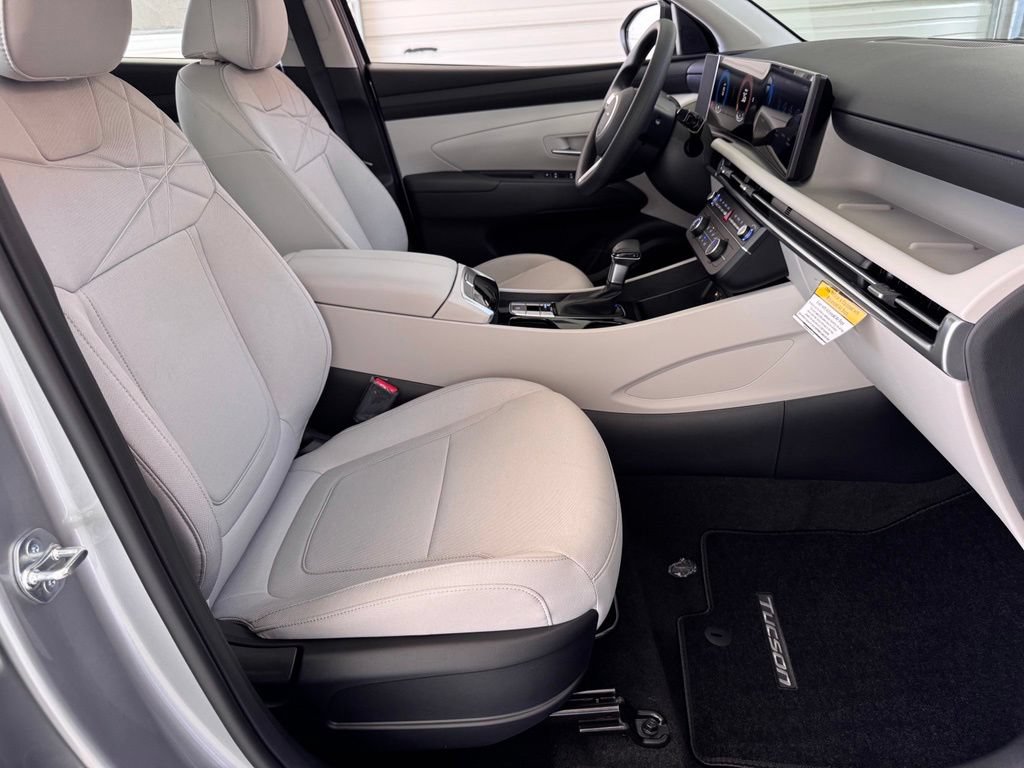 New 2026 Hyundai Tucson SE FWD image 15