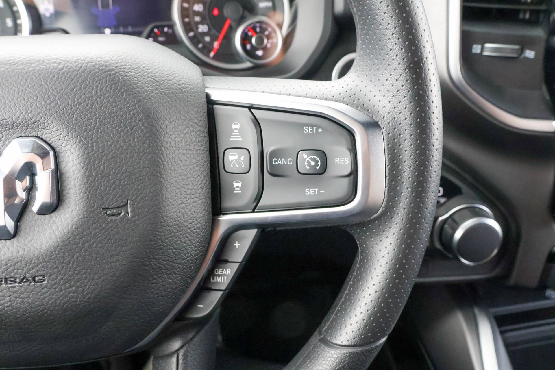 New 2026 RAM 1500 Express AWD/4WD image 26