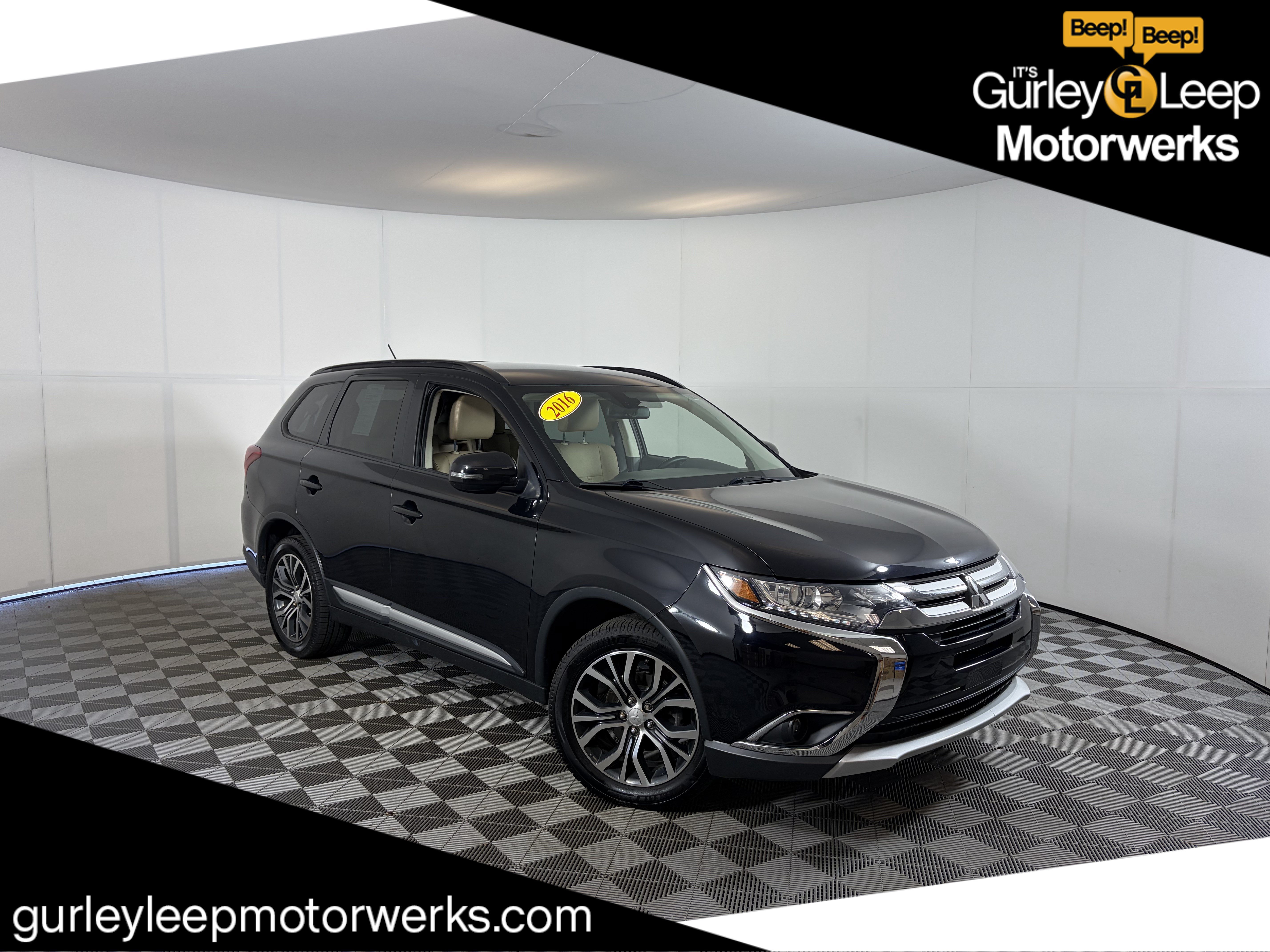 Used 2016 Mitsubishi Outlander SEL AWD/4WD image 1