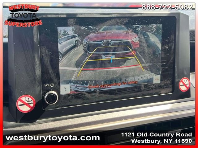 Used 2025 Toyota 4Runner SR5 AWD/4WD image 34
