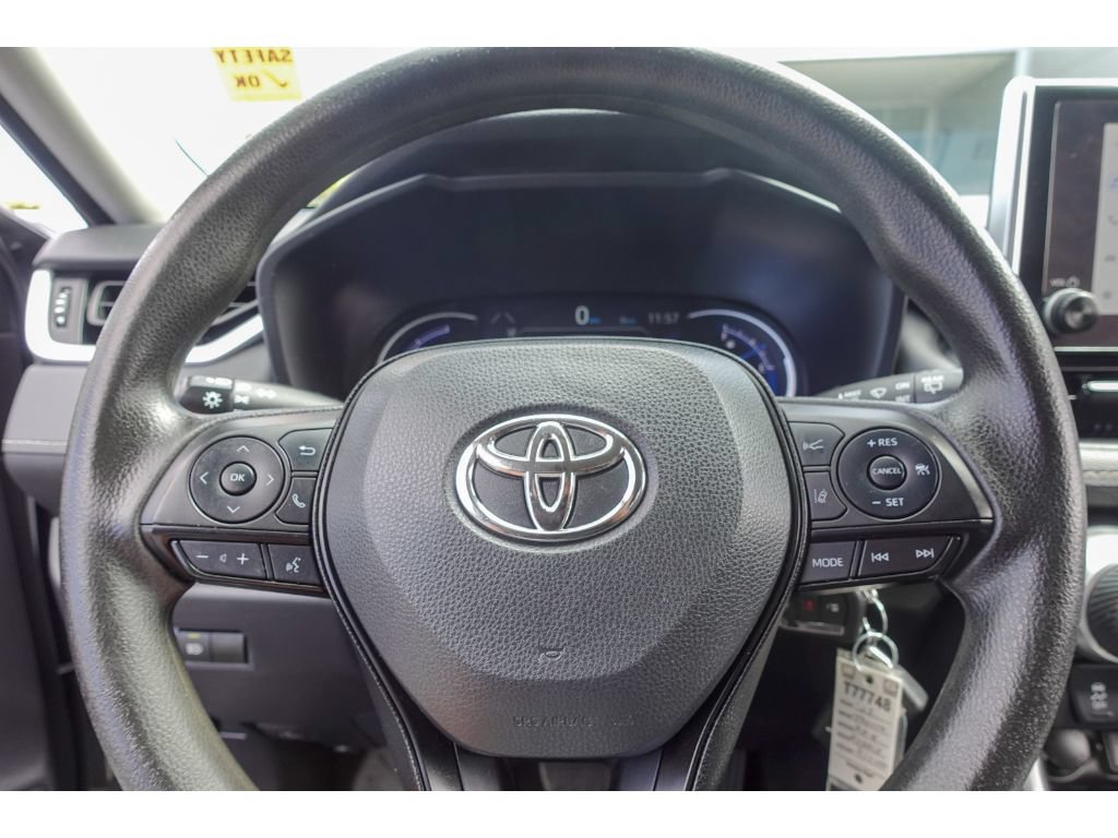 Certified 2023 Toyota RAV4 LE AWD/4WD image 12