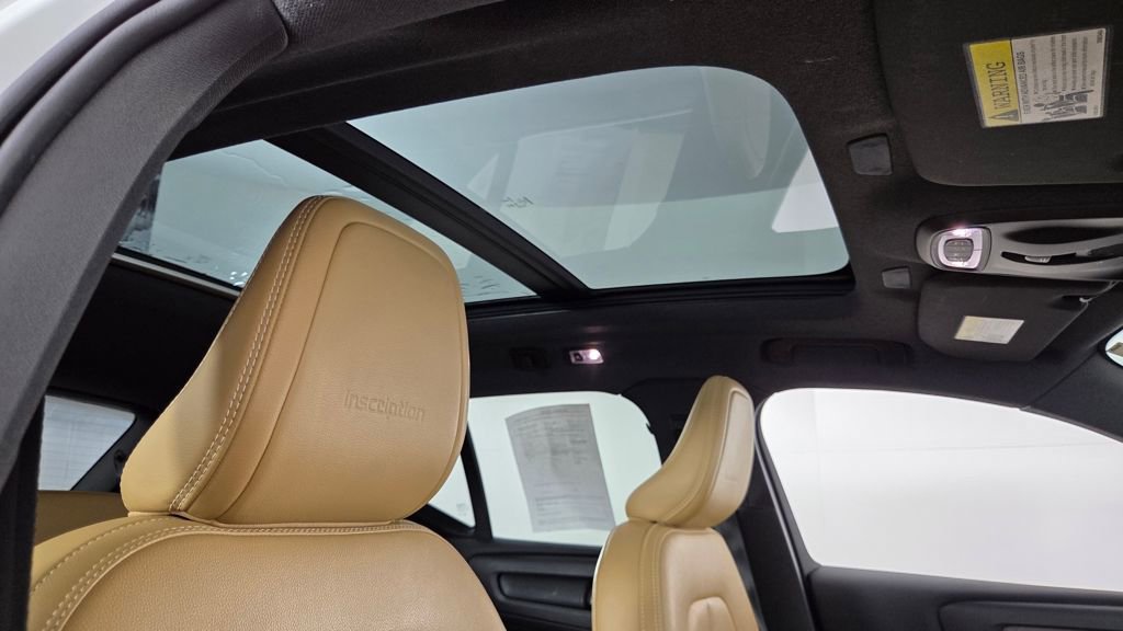 Used 2019 Volvo XC40 T5 Inscription image 36