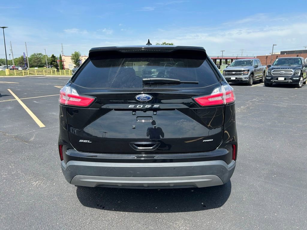 Used 2023 Ford Edge SEL AWD/4WD image 10