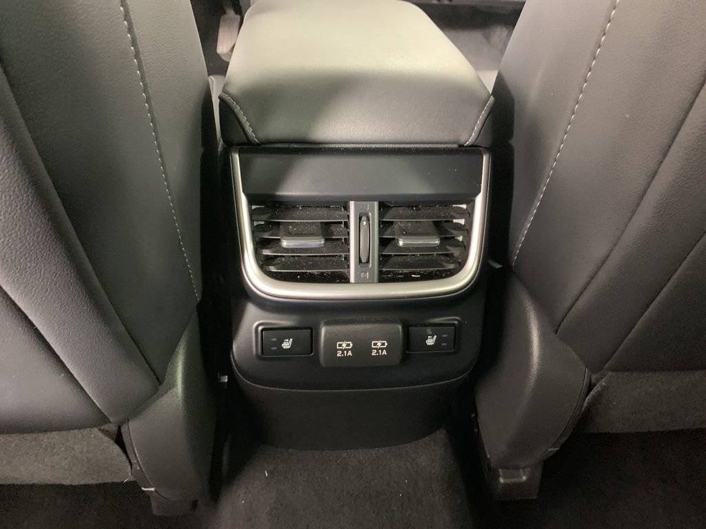 Used 2022 Subaru Outback Limited image 32