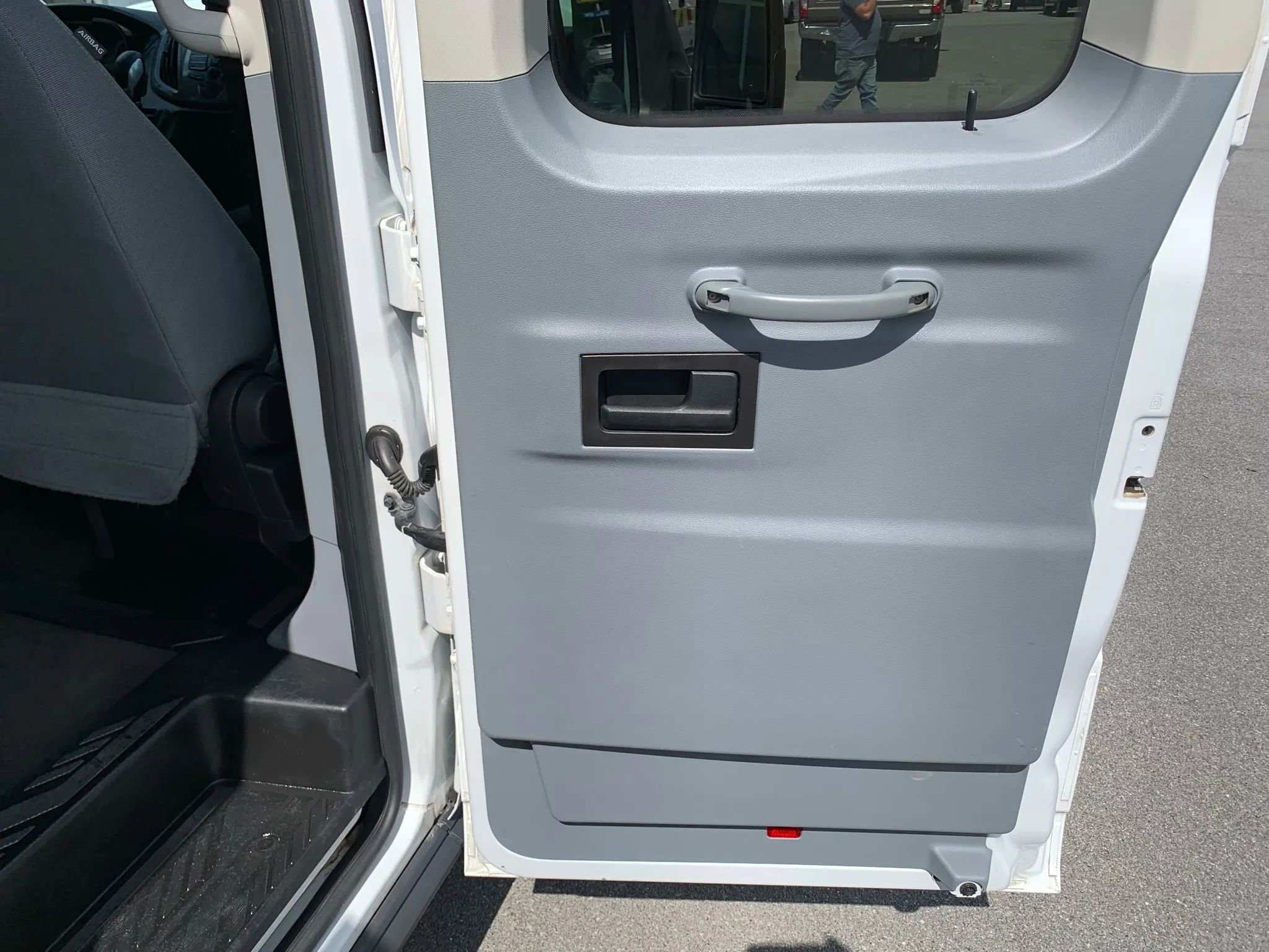 Used 2016 Ford Transit 350 XLT RWD image 27