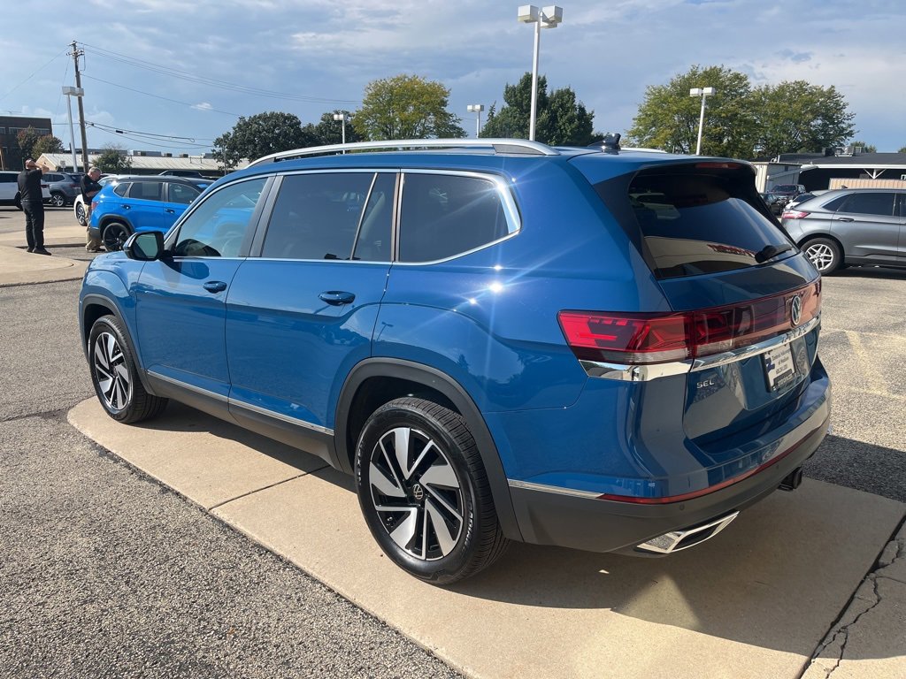 Certified 2025 Volkswagen Atlas SEL image 6