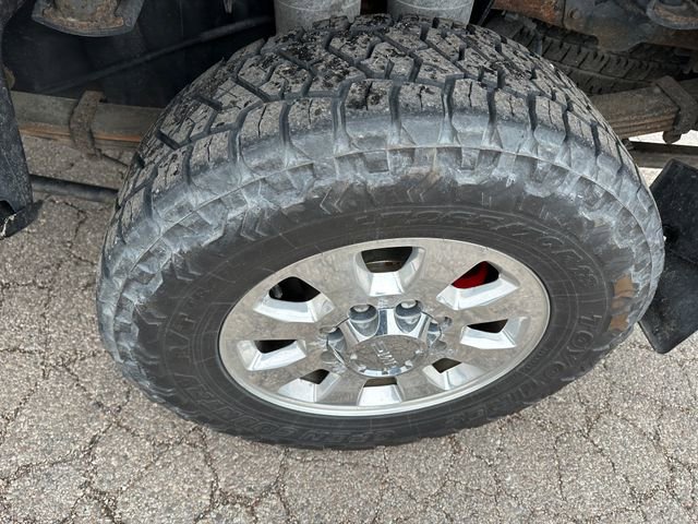 Used 2011 GMC Sierra 3500 Denali w/ Suspension Package, Off-Road image 8
