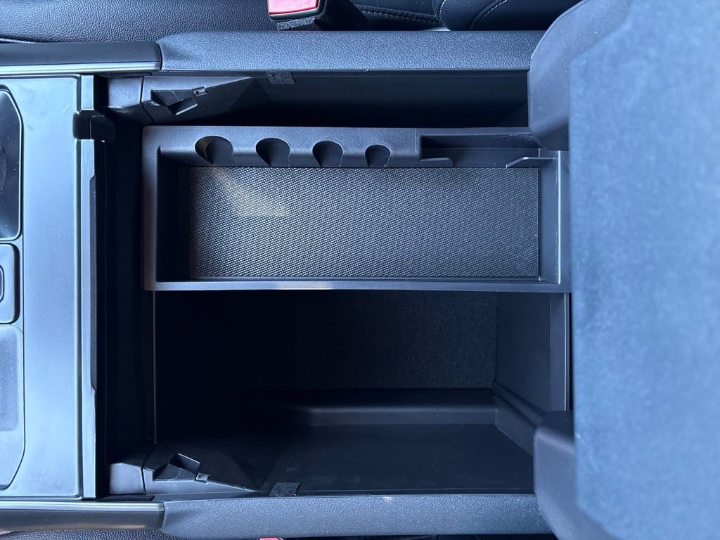 Used 2025 Ford F150 Lariat w/ Equipment Group 501A Mid image 21