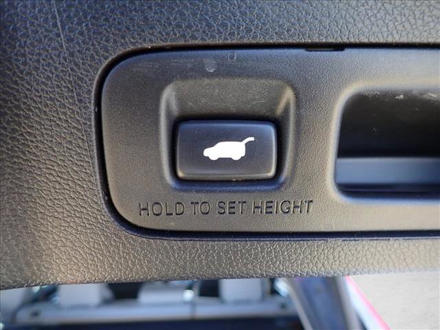 Used 2018 Honda CR-V Touring image 9