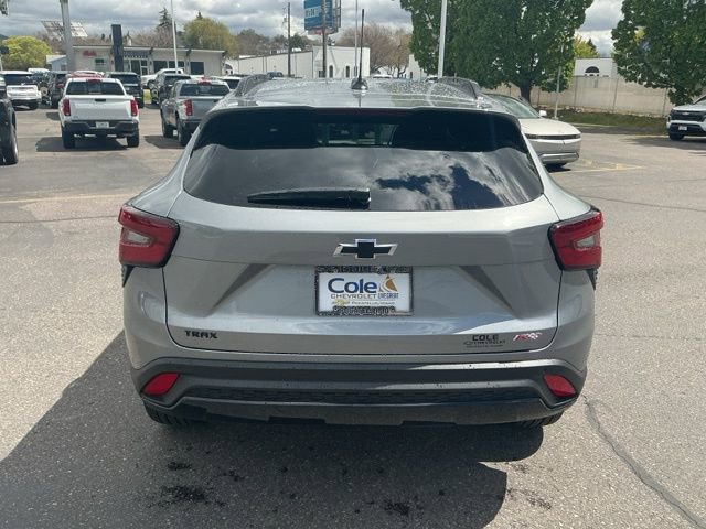 New 2026 Chevrolet Trax RS FWD image 3
