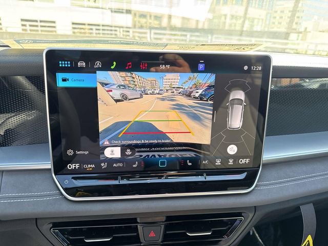 New 2026 Volkswagen Tiguan SE R-Line FWD image 25