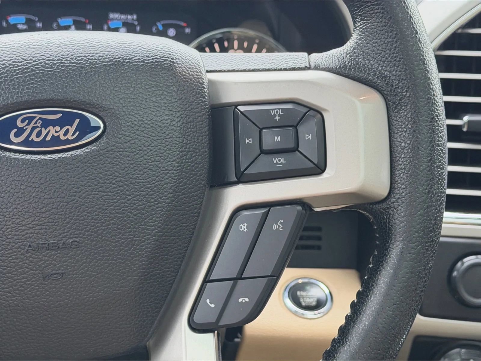 Used 2016 Ford F150 Lariat w/ Equipment Group 501A Mid AWD/4WD image 23