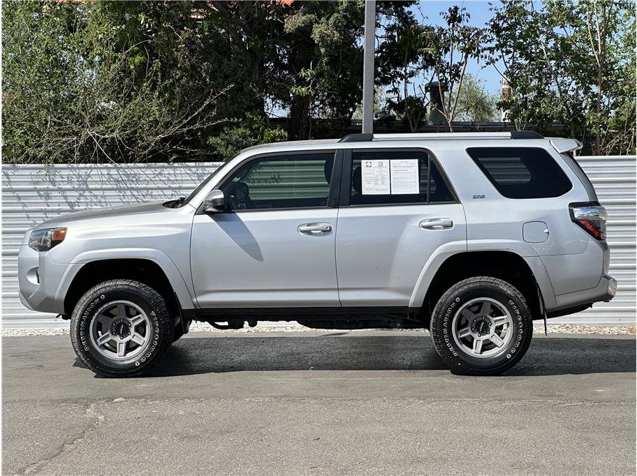 Used 2021 Toyota 4Runner SR5 AWD/4WD image 13