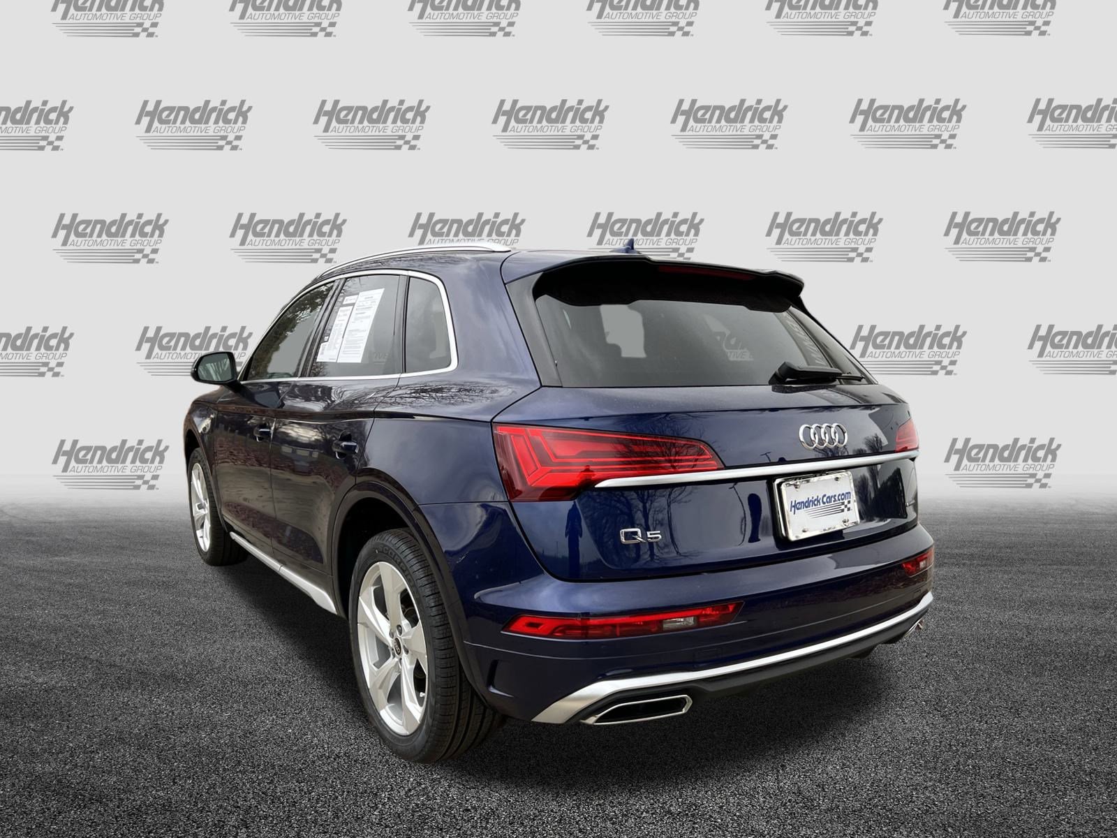 Certified 2025 Audi Q5 2.0T Premium Plus image 7