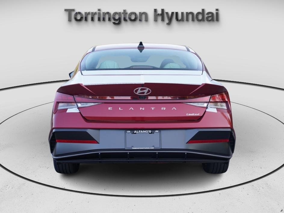 New 2025 Hyundai Elantra Limited w/ Cargo Package image 5