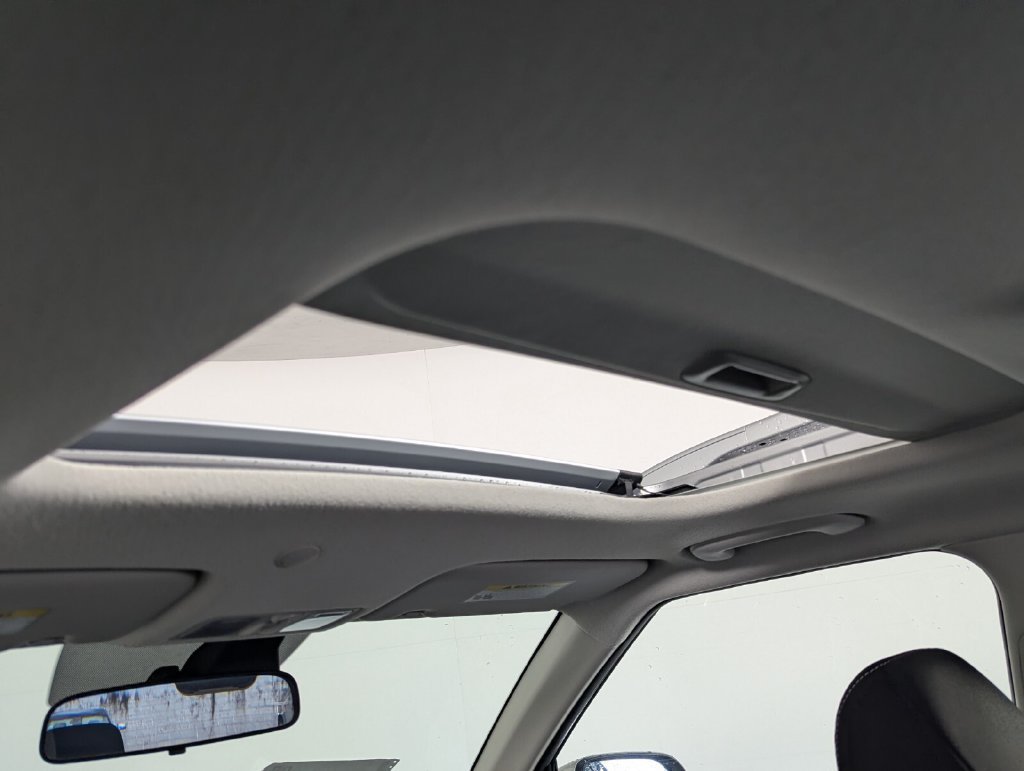 New 2026 Hyundai Venue SEL FWD image 23