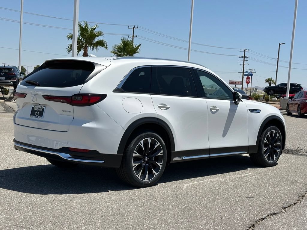 New 2025 MAZDA CX-90 Plug-In Hybrid w/ Premium Plus AWD/4WD image 6