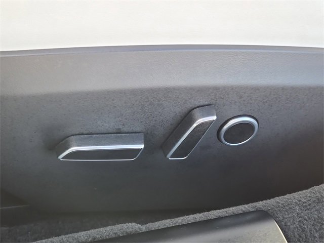 Used 2022 Tesla Model S Plaid image 20