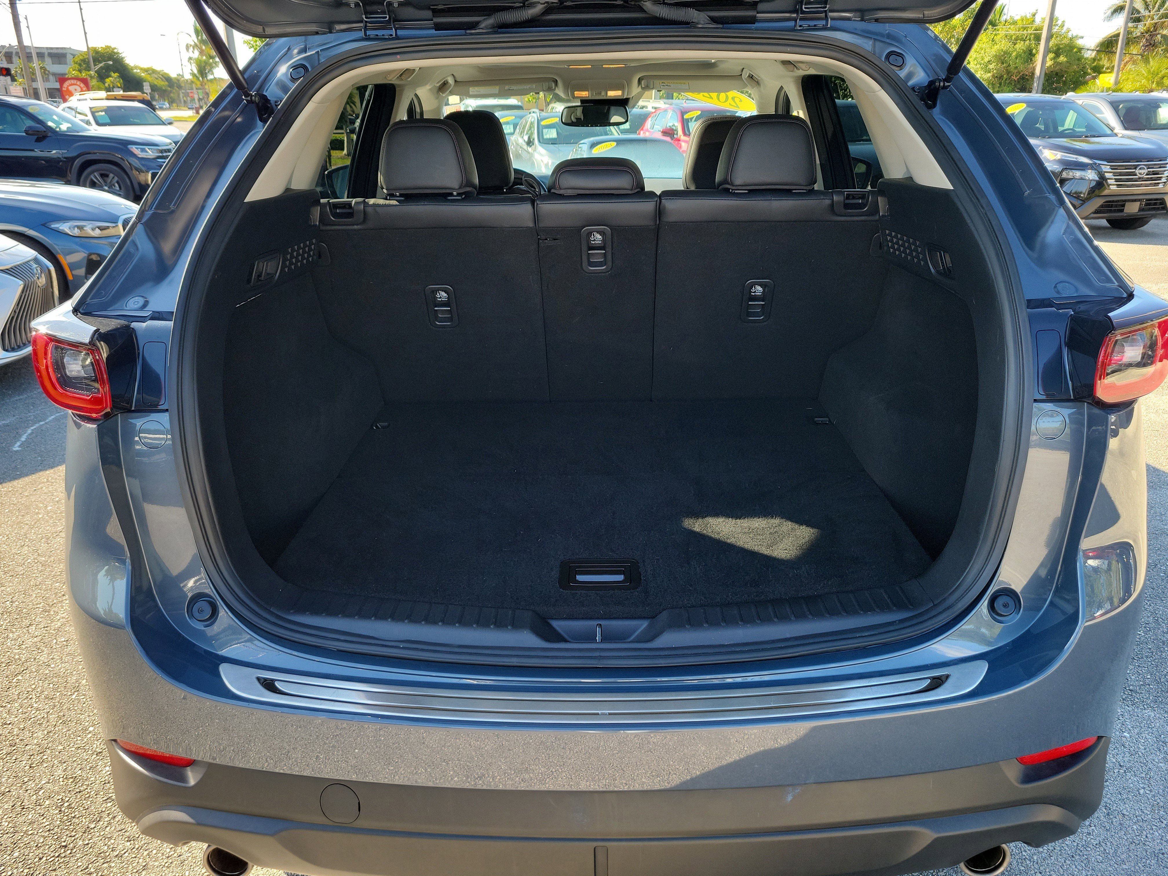 Used 2023 MAZDA CX-5 Carbon Edition image 5