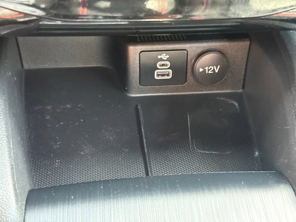 Used 2024 Ford Escape ST-Line w/ Tech Pack #1 AWD/4WD image 11