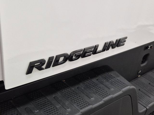 Certified 2023 Honda Ridgeline Black Edition image 9