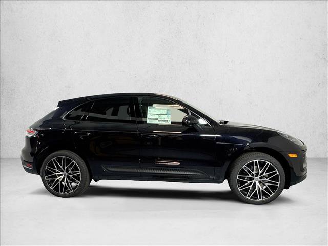 Used 2026 Porsche Macan AWD/4WD image 8