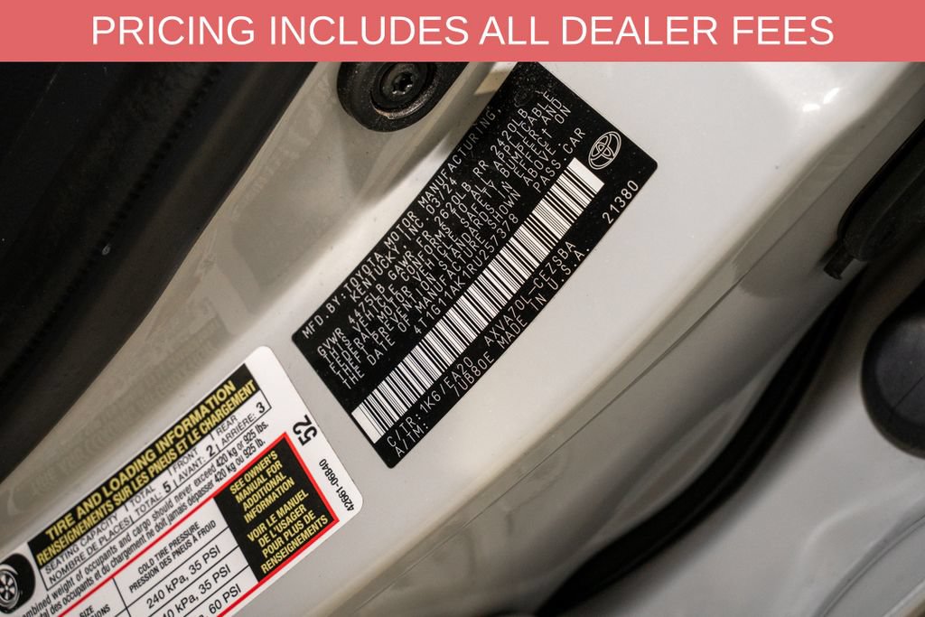 Used 2024 Toyota Camry SE FWD image 19