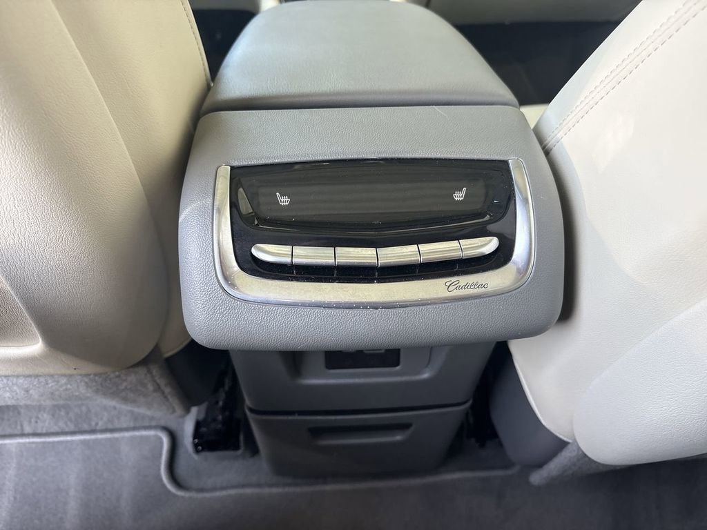 Certified 2025 Cadillac XT6 Premium Luxury AWD/4WD image 22
