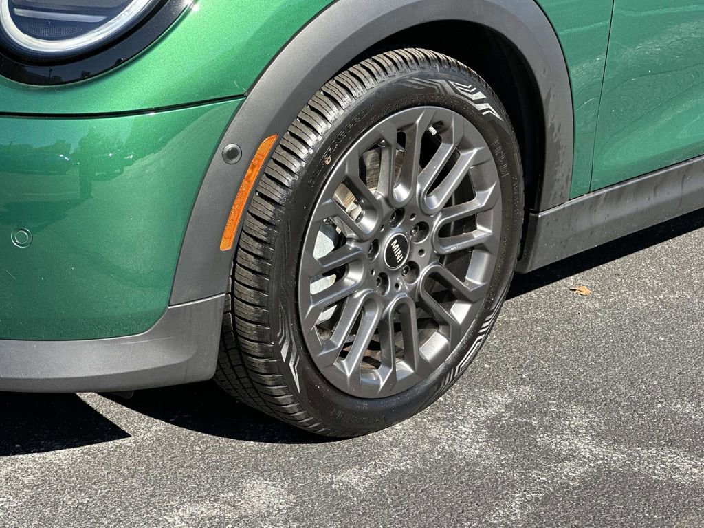 Certified 2025 MINI Cooper S image 30