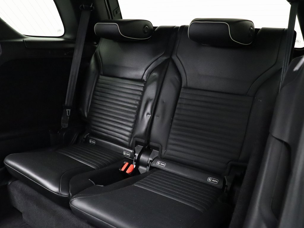 Used 2020 Land Rover Discovery HSE image 34