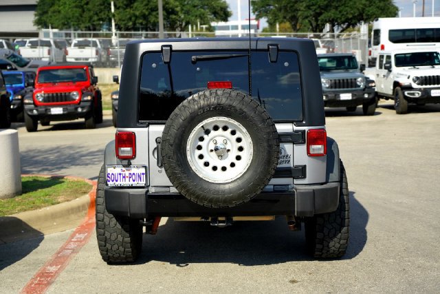 Used 2017 Jeep Wrangler Sport AWD/4WD image 7